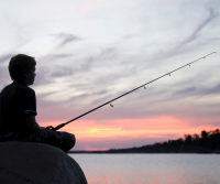 Május 1-től ismét engedélyezett az éjszakai horgászat